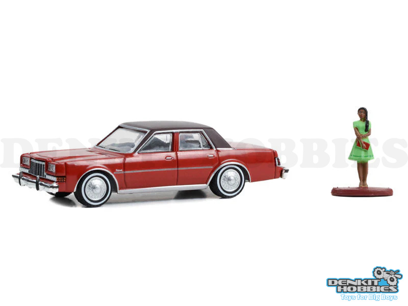 DODGE DIPLOMAT 1983 WITH WOMAN IN DRESS 1/64 SCALE GREENLIGHT