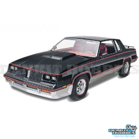 HURST OLDSMOBILE 1983 PLASTIC MODEL KIT 1/25 REVELL