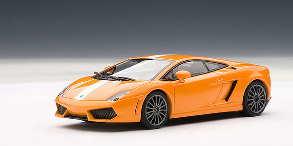 LAMBO GALLARDO LP550-2 1/43 AUTOART