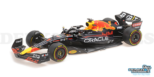 ORACLE RED BULL RACING F1 RB18 MAX VERSTAPPEN WINNER SAUDI ARABIAN GP 2022 1/18 SCALE MINICHAMPS