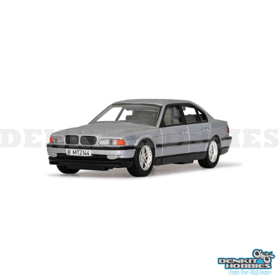 BMW 750i TOMORROW NEVER DIES JAMES BOND 1/36 CORGI