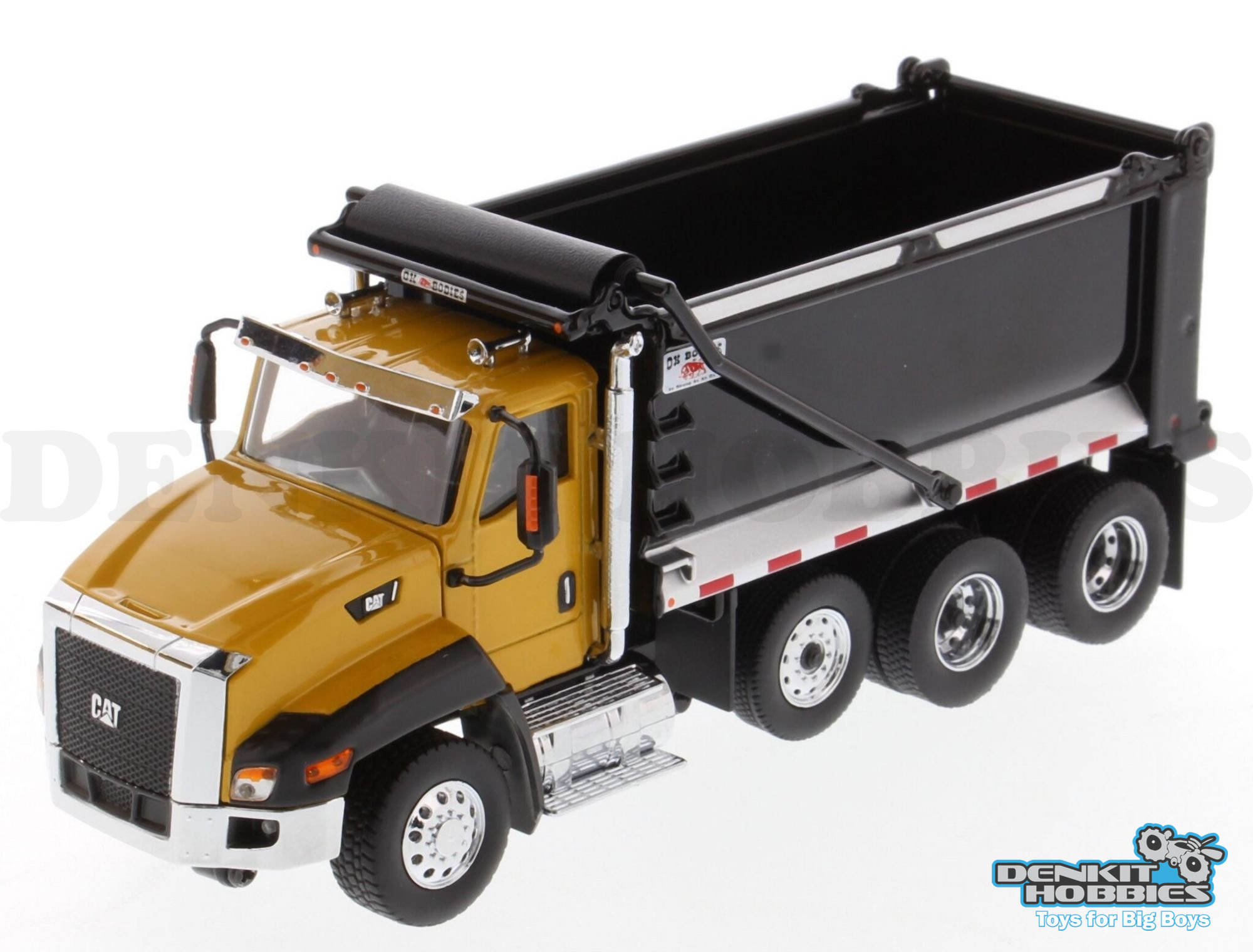 CAT CT660 SB OX STAMPEDE DUMP TRUCK TRANSPORT SERIES 1/50 DIECAST MASTERS