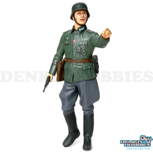 WWII GERMAN FIELD COMMANDER 1/16 SCALE TAMIYA